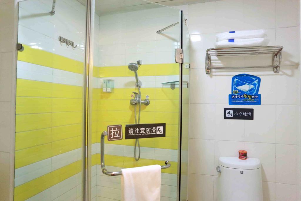 7Days Inn Chengdu North Railway Station Camera foto